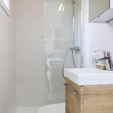 20m - Terrace And View Of The Eiffel Tower Apartment *